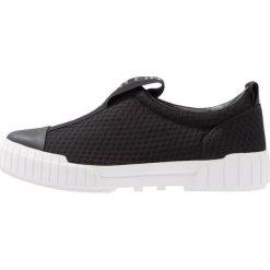 Calvin Klein Jeans BAMINA Półbuty wsuwane black. Brązowe półbuty damskie skórzane marki Calvin Klein Jeans, na obcasie. Za 519,00 zł.