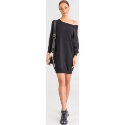 SUKIENKA twinset. Czarne sukienki damskie Twinset, na imprezę, xs, z aplikacjami, z materiału, z okrągłym kołnierzem, bez rękawów, mini. Za 719,00 zł.
