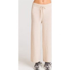 SPODNIE GENIO Max Mara Weekend. Spodnie damskie Weekend Max Mara, xs, z wełny. Za 473,40 zł.