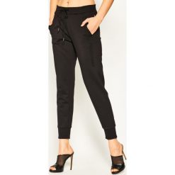 Spodnie dresowe Armani Exchange 8NYP74 Y9L7Z 1200. Czarne spodnie damskie Armani Exchange, xs, z elastanu. W wyprzedaży za 359,00 zł.