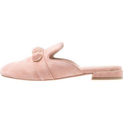 Carvela LARK Klapki nude. Szare klapki damskie marki Carvela, z weluru. Za 569,00 zł.