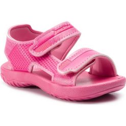 Sandały RIDER - Basic Sandal III Bb 82673 Pink/Pink 20795. Różowe sandały dziewczęce Rider, ze skóry ekologicznej, bez zapięcia. W wyprzedaży za 79,00 zł.