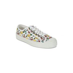 Buty Miss L'Fire NOVESTA. Białe trampki i tenisówki damskie Miss L'Fire, bez wzorów, bez zapięcia. Za 154,50 zł.