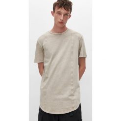 T-shirt z przeszyciami -. T-shirty męskie Reserved, s, bez wzorów, bez kołnierzyka. Za 49,99 zł.