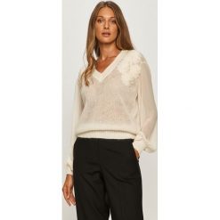 Twinset - Sweter. Białe swetry damskie Twinset, s, bez wzorów, z poliesteru, z długim rękawem, długie, bez kaptura. Za 929,90 zł.