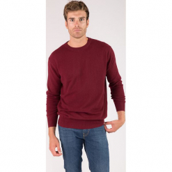 Kaszmirowy sweter w kolorze bordowym. Czerwone swetry klasyczne męskie marki Just Cashmere, m, z kaszmiru, z okrągłym kołnierzem. W wyprzedaży za 304,95 zł.