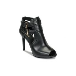 Sandały MICHAEL Michael Kors BLAZE. Czarne sandały damskie marki MICHAEL Michael Kors, bez wzorów, bez obcasa, bez zapięcia. Za 859,00 zł.