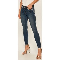 Morgan - Jeansy. Niebieskie jeansy damskie Morgan. W wyprzedaży za 249,90 zł.