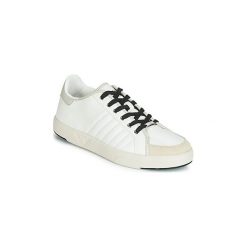 Buty Guess COLLEGE. Białe trampki męskie Guess, z aplikacjami, bez zapięcia. Za 389,00 zł.
