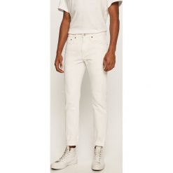 Levi's - Jeansy 502 Taper. Białe jeansy męskie Levi's®, s, bez wzorów. W wyprzedaży za 269,90 zł.
