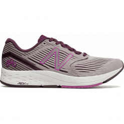 New Balance W890LC6. Szare buty sportowe damskie New Balance, bez wzorów, z gumy, tenisowe. Za 499,99 zł.