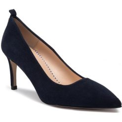Szpilki GANT - Betty 19523955 Marine G69. Niebieskie półbuty damskie GANT, bez wzorów, ze skóry, marine, bez obcasa, na obcasie, bez zapięcia. Za 609,00 zł.