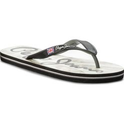 Japonki PEPE JEANS - Hawi Flag PMS70050 Black 999. Czarne klapki męskie Pepe Jeans, bez wzorów, z jeansu. W wyprzedaży za 79,00 zł.