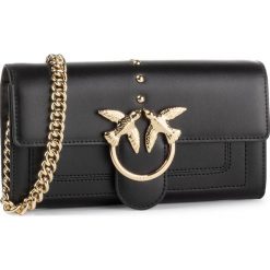 Torebka PINKO - Love Wallet Simply C PE 20 PLTT 1P21KV Y5FF Black Z99. Czarne torebki klasyczne damskie Pinko, z aplikacjami, ze skóry, wizytowe, zdobione, bez dodatków. Za 779,00 zł.