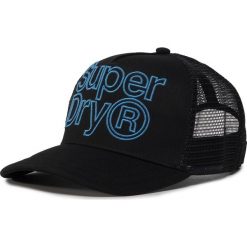 Czapka z daszkiem SUPERDRY - Lineman Trucker M9010003A Black 02A. Czarne czapki męskie Superdry, bez wzorów, z bawełny. W wyprzedaży za 119,00 zł.