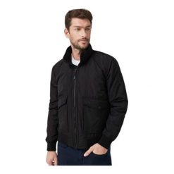 S.Oliver kurtka męska 28.909.51.9600 XL czarna. Czarne płaszcze męskie S.Oliver, s, bez wzorów, z materiału, bez kaptura. Za 459,00 zł.
