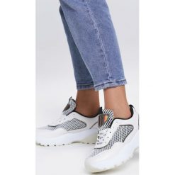 Czarne Sneakersy Hardness. Czarne buty sportowe damskie Inny, z materiału. Za 89,99 zł.