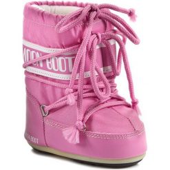 Śniegowce MOON BOOT - Mini Nylon 14004300063 Pink. Różowe śniegowce dziewczęce Moon Boot, bez zapięcia. Za 249,00 zł.