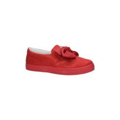 Tenisówki Casu Czerwone półbuty slip on z kokardą B859-19. Czerwone półbuty damskie marki Casu, bez wzorów, bez obcasa, bez zapięcia. Za 39,99 zł.