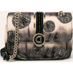Desigual - Torebka. Czarne listonoszki damskie Desigual, w paski, z poliesteru, na ramię, małe, bez dodatków. W wyprzedaży za 199,90 zł.