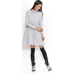 Szara Sukienka Trapezowa przed Kolano z Golfem. Szare sukienki damskie Molly.pl, s, bez wzorów, z dzianiny, eleganckie, z golfem, bez rękawów, sportowe. Za 112,90 zł.