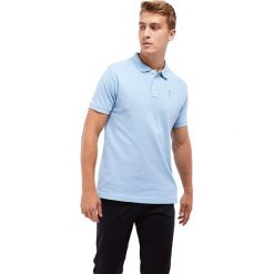 Koszulka polo w kolorze błękitnym. Niebieskie koszulki męskie Polo Club Men, m, z haftami, z bawełny, polo, bez rękawów. W wyprzedaży za 102,95 zł.