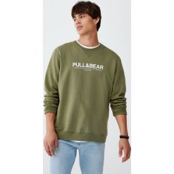 Bluza basic z logo. Brązowe bluzy męskie marki Pull&Bear, m. Za 79,90 zł.