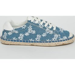 S. Oliver - Espadryle. Niebieskie espadryle damskie S.Oliver, bez wzorów, z gumy, bez obcasa, na obcasie. W wyprzedaży za 89,90 zł.