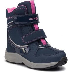 Śniegowce GEOX - J N.Alaska B.B Wpf A J948BA 050FU C4268 M Navy/Fuchsia. Niebieskie śniegowce dziewczęce Geox, bez zapięcia. W wyprzedaży za 229,00 zł.