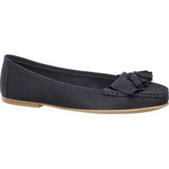 Mokasyny damskie 5th Avenue granatowe. Niebieskie mokasyny damskie 5th Avenue, ze skóry, na obcasie. Za 139,90 zł.