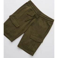 Dzianinowe szorty do kolan - Khaki. Brązowe spodenki i szorty męskie Cropp, s, bez wzorów, z dzianiny. Za 79,99 zł.