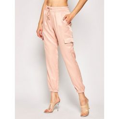 Spodnie materiałowe Liu Jo Sport TA0141 T5935. Czarne spodnie damskie Liu Jo Sport, s, bez wzorów, z poliesteru, sportowe. Za 699,00 zł.