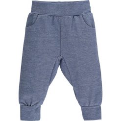 Spodnie w kolorze granatowym. Niebieskie spodnie chłopięce Lamino Spring, z bawełny. W wyprzedaży za 32,95 zł.
