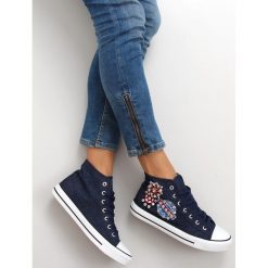 Trampki za kostkę z kamieniami BL101P Navy. Niebieskie trampki i tenisówki damskie obuwie damskie, z haftami, z tkaniny, za kostkę, bez zapięcia. Za 49,94 zł.