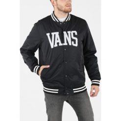 Vans SVD University Kurtka Czarny. Czarne płaszcze męskie Vans, na wiosnę, s, bez wzorów, z poliesteru, bez kaptura. Za 464,95 zł.