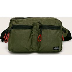 Dickies - Nerka. Zielone nerki damskie Dickies, w paski, z poliesteru, bez dodatków. Za 169,90 zł.