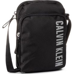 Saszetka CALVIN KLEIN PERFORMANCE - Crossbody 0000PH0202 Black 001. Czarne torby męskie skórzane Calvin Klein Performance, bez wzorów, z materiału, młodzieżowe. Za 199,00 zł.
