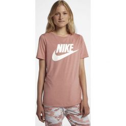 Nike - Top. Różowe topy damskie Nike, s, z nadrukiem, z poliesteru, z okrągłym kołnierzem. Za 179,90 zł.