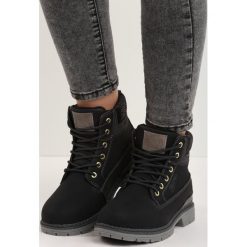 Czarne Traperki Ice Cap. Czarne buty zimowe damskie marki Born2be, na płaskiej podeszwie. Za 99,99 zł.