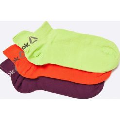 Reebok - Stopki (3-pack). Białe skarpetki damskie marki Reebok, z elastanu. W wyprzedaży za 29,90 zł.