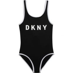 Dkny - Strój kąpielowy dziecięcy 152-158 cm. Różowe stroje kąpielowe dziewczęce DKNY, z nadrukiem, z elastanu. Za 239,90 zł.