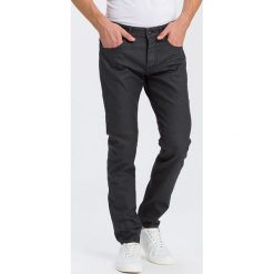 Dżinsy "939" - Regular Fit - w kolorze antracytowym. Szare jeansy męskie Cross Jeans, m, w paski, klasyczne. W wyprzedaży za 109,95 zł.