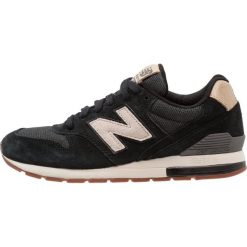 New Balance MRL996 Tenisówki i Trampki black. Czarne tenisówki męskie New Balance, z materiału. W wyprzedaży za 407,20 zł.