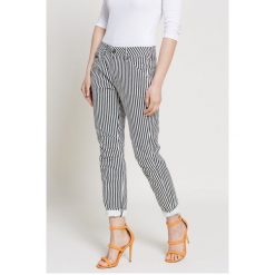 G-Star Raw - Spodnie. Czarne jeansy damskie G-Star RAW, z bawełny. W wyprzedaży za 269,90 zł.