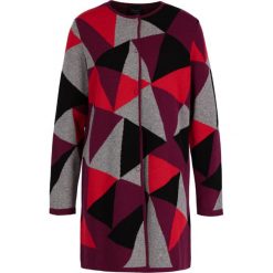 Kardigan Persona by Marina Rinaldi 1313019. Swetry damskie Persona by Marina Rinaldi, s, bez wzorów, z wiskozy, marine, bez rękawów, bez kaptura. W wyprzedaży za 439,00 zł.