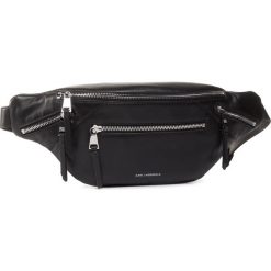 Saszetka nerka KARL LAGERFELD - 201W3040 Black. Czarne nerki damskie KARL LAGERFELD, bez wzorów, ze skóry ekologicznej, młodzieżowe, bez dodatków. W wyprzedaży za 909,00 zł.
