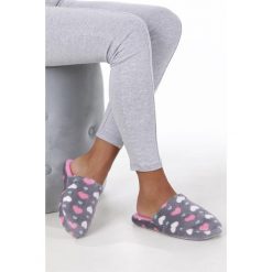 Szare kapcie w serduszka casu f-4. Szare kapcie dziewczęce Casu. Za 29,99 zł.