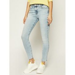 Jeansy Skinny Fit TOMMY HILFIGER Como Holly WW0WW27574. Niebieskie jeansy damskie TOMMY HILFIGER. Za 599,00 zł.