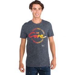 Jack & Jones Mick Koszulka Niebieski. Niebieskie podkoszulki męskie Jack & Jones, m, w paski, z bawełny, bez kołnierzyka, krótkie. Za 66,95 zł.