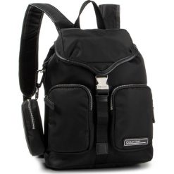 Plecak CALVIN KLEIN - Primary Backpack K60K605656 BDS. Czarne plecaki damskie Calvin Klein, bez wzorów, z materiału, eleganckie, bez dodatków. Za 579,00 zł.